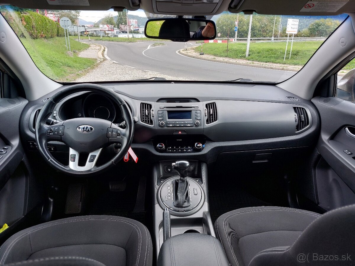 Kia Sportage 2.0 CRDi VGT 4WD LX A/T - 10