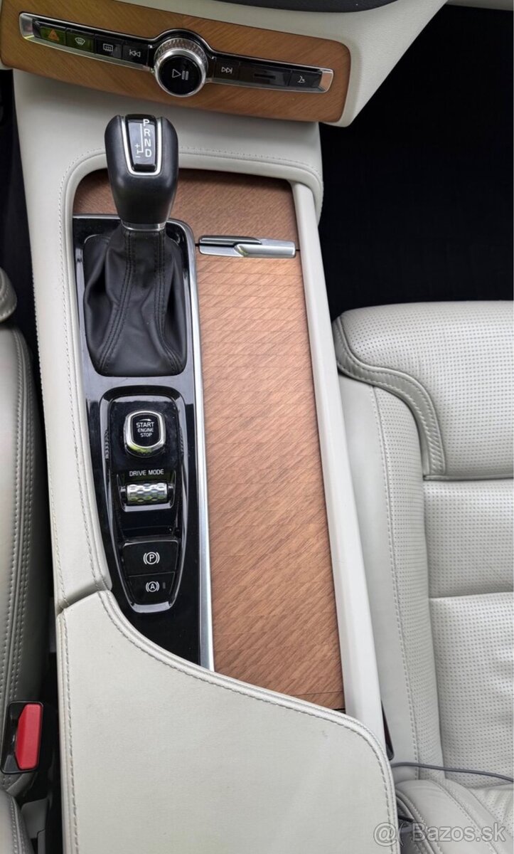 VOLVO XC90 D5 AWD – INSCRIPTION – 2019 – TOP STAV - 10