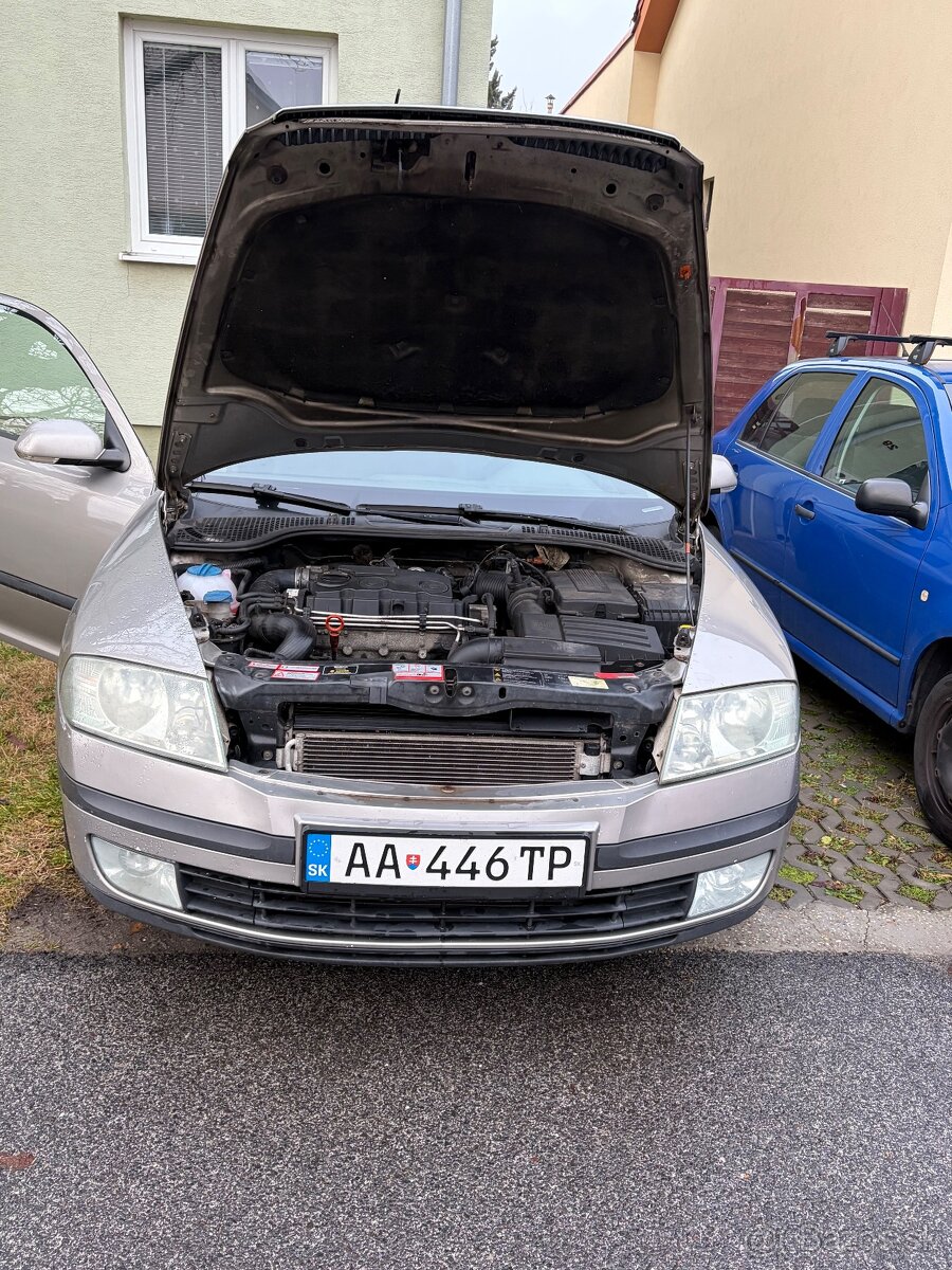 Predám škodu octavia Combi 2 - 10