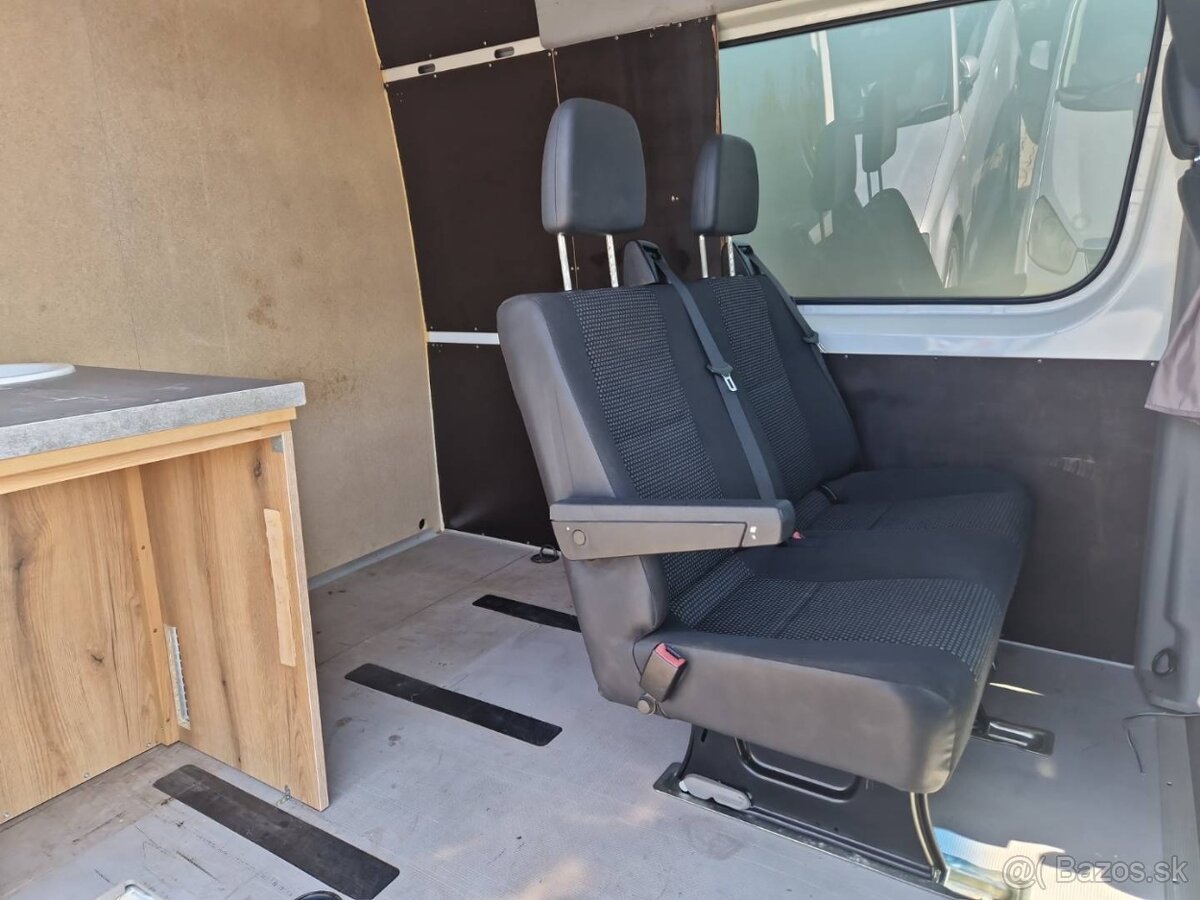 Predám Mercedes-Benz Sprinter 318 CDI 135 KW Automat - 10