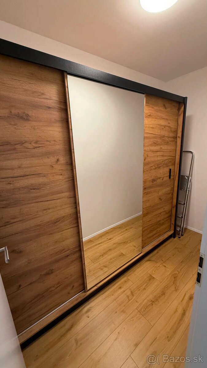 Na prenájom 3 izbový zariadený byt v Alžbetinom dvore - 10