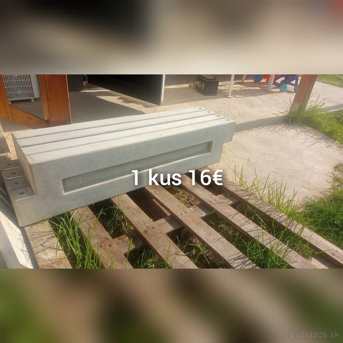 Vyvýšené betónové záhony - 10