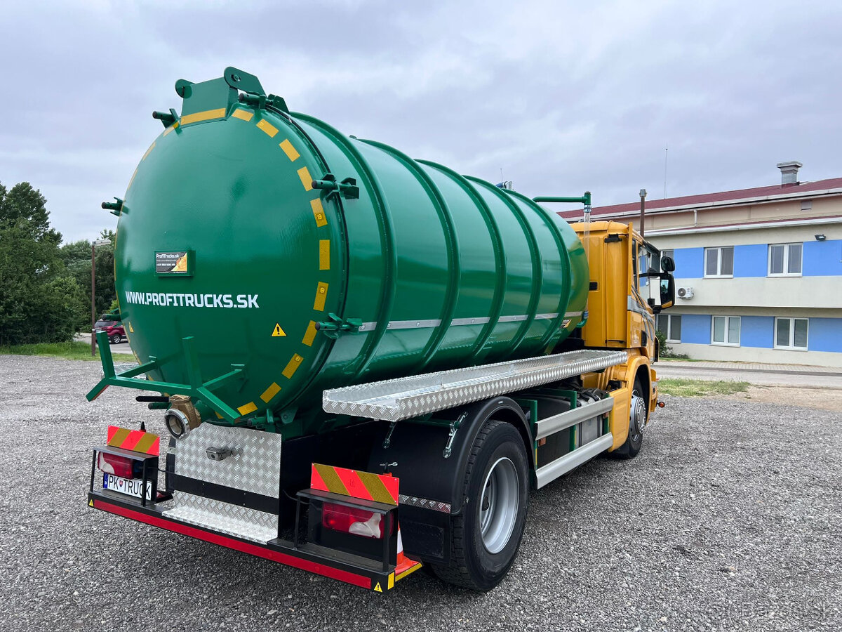 FEKALNE VOZIDLO SCANIA AUTOMAT-11500L CISTERNA - 10