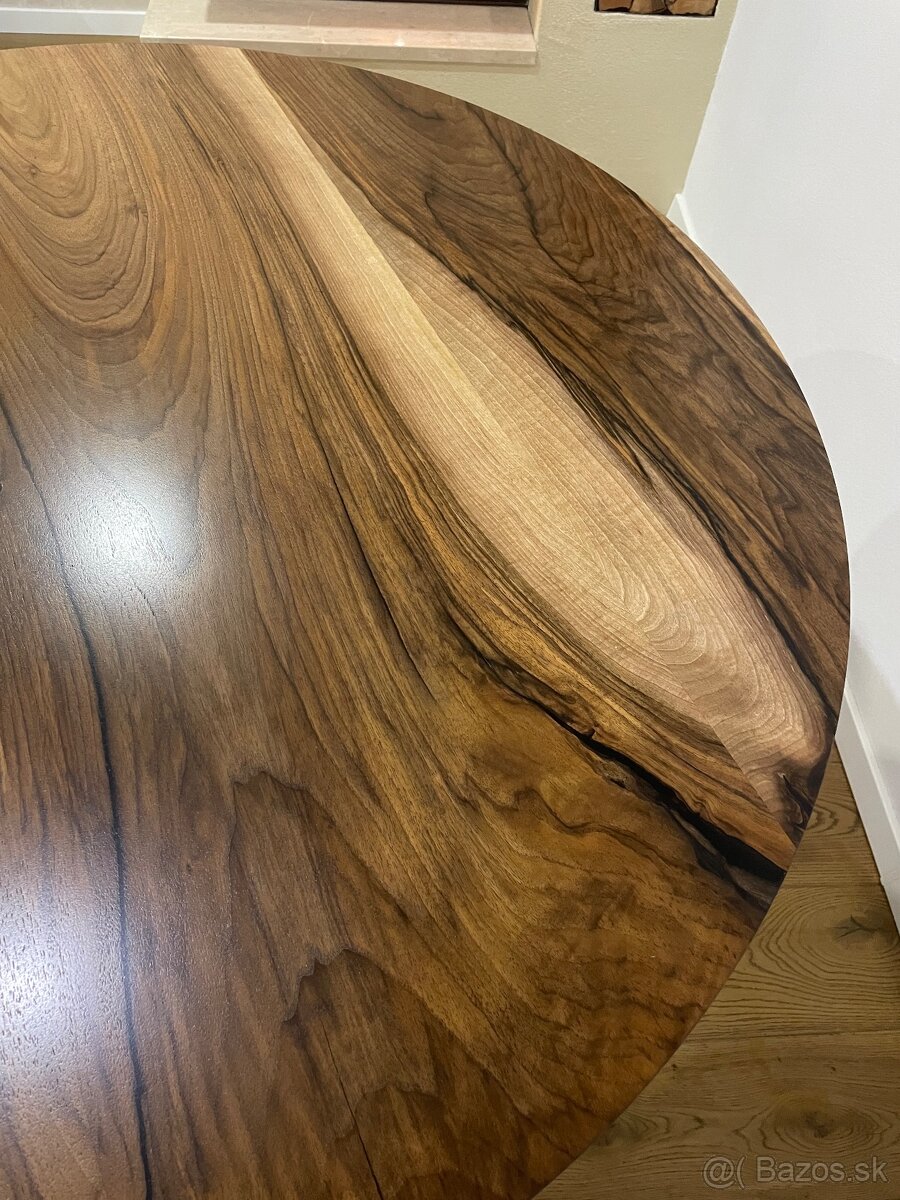 Masívny orechovy stôl - 10
