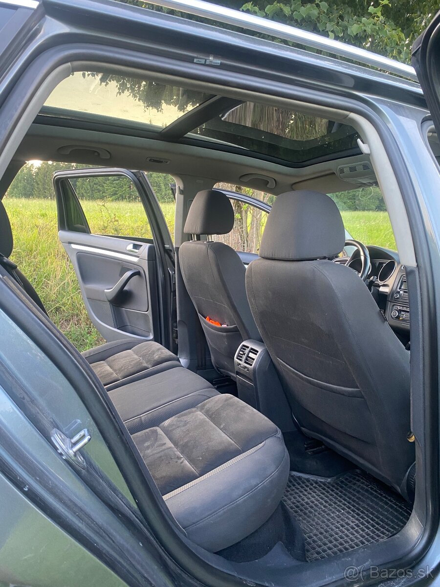 Volkswagen Golf VI 2.0TDI Variant Panoráma,Bi-LED - 10