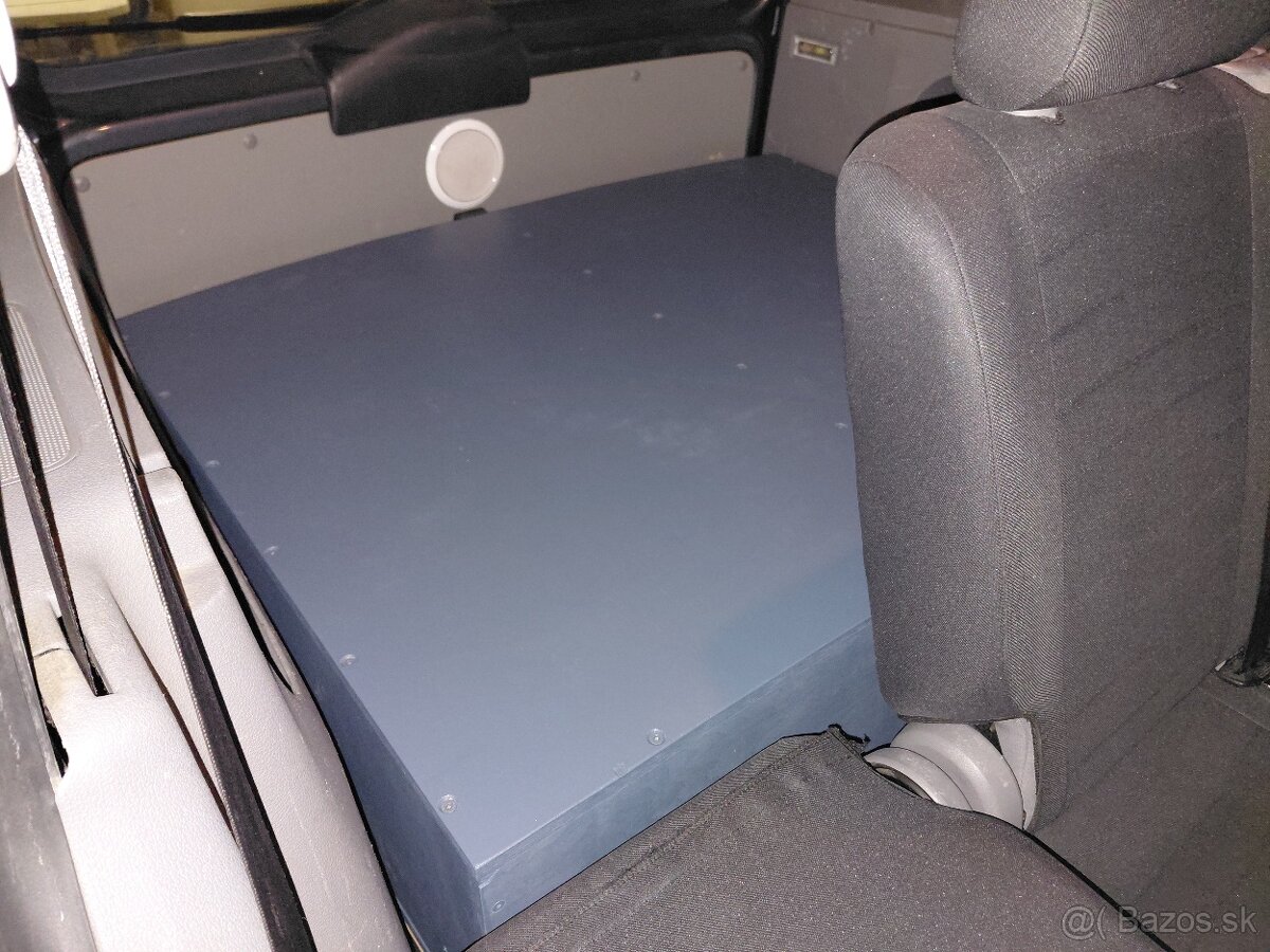 VW CADDY LIFE 2008 1,9TDI 77kW - 10