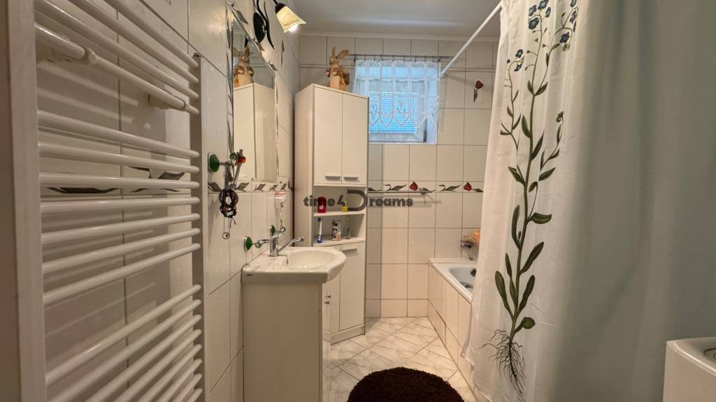 NA PREDAJ 4 izbový rodinný dom Nitrianske Hrnčiarovce - 10