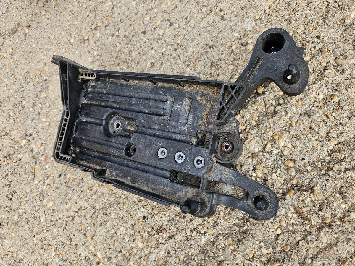 PREDAM PREDOK PREDNA CAST VW PASSAT B8 - 10