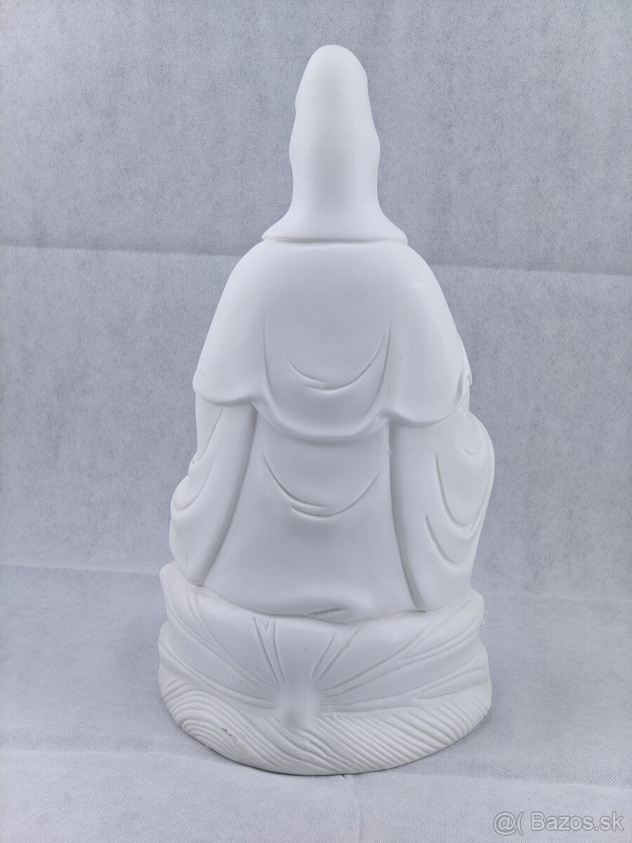 Buddha Guan yin čínskej bódhisattvy súcitu a milosrdenstva - 10