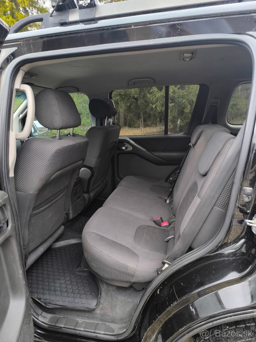 Nissan Pathfinder 2.5 dCI 7miest 4x4 - 10