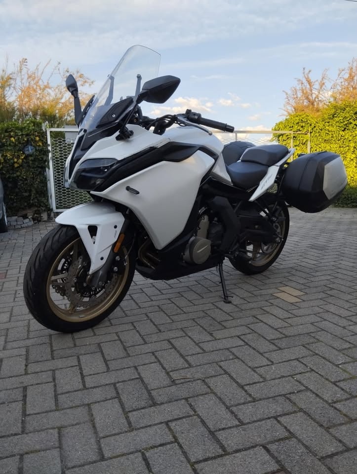 CF moto 650gt 2023 - 10