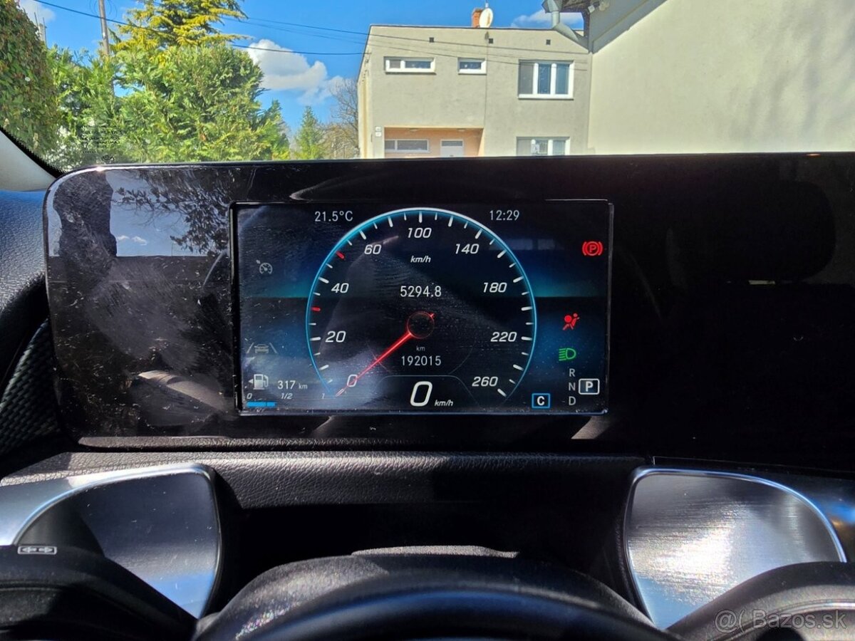 Mercedes-Benz GLB 180d A/T, Mesačne: 349€ - 10
