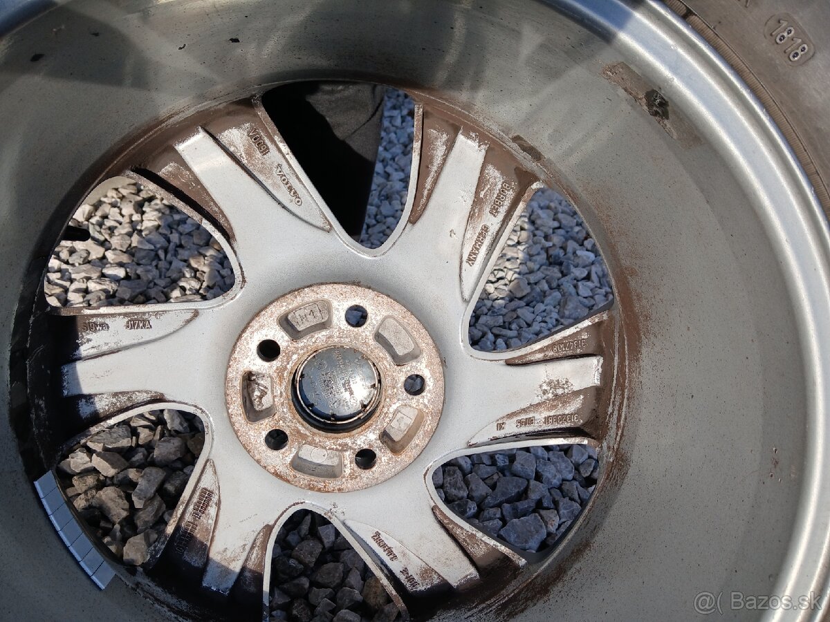 Predám alu.disky org.VOLVO na zimných pneu - 10