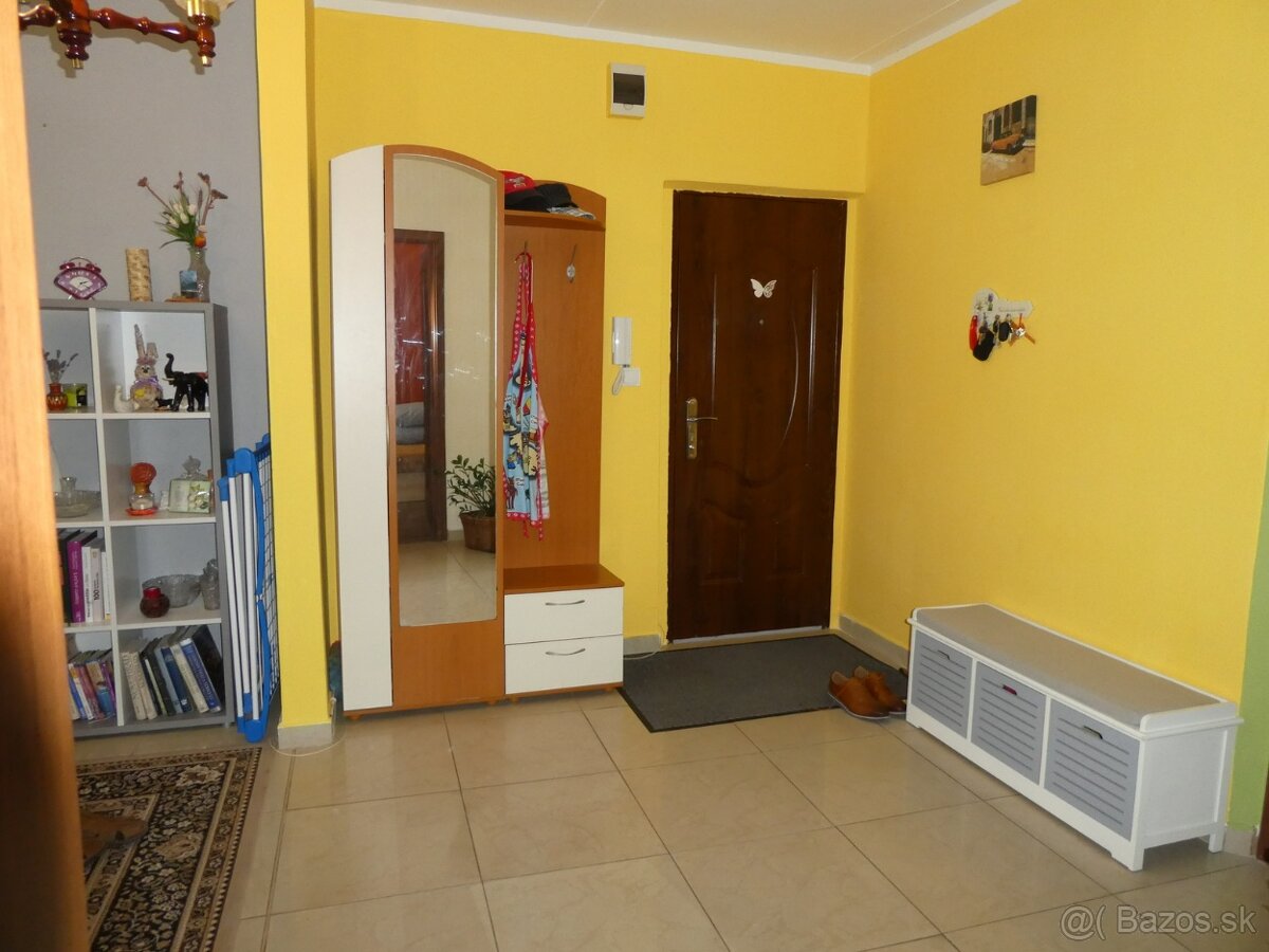 Prerobený 3 izbový byt v širšom centre mesta LC - 10