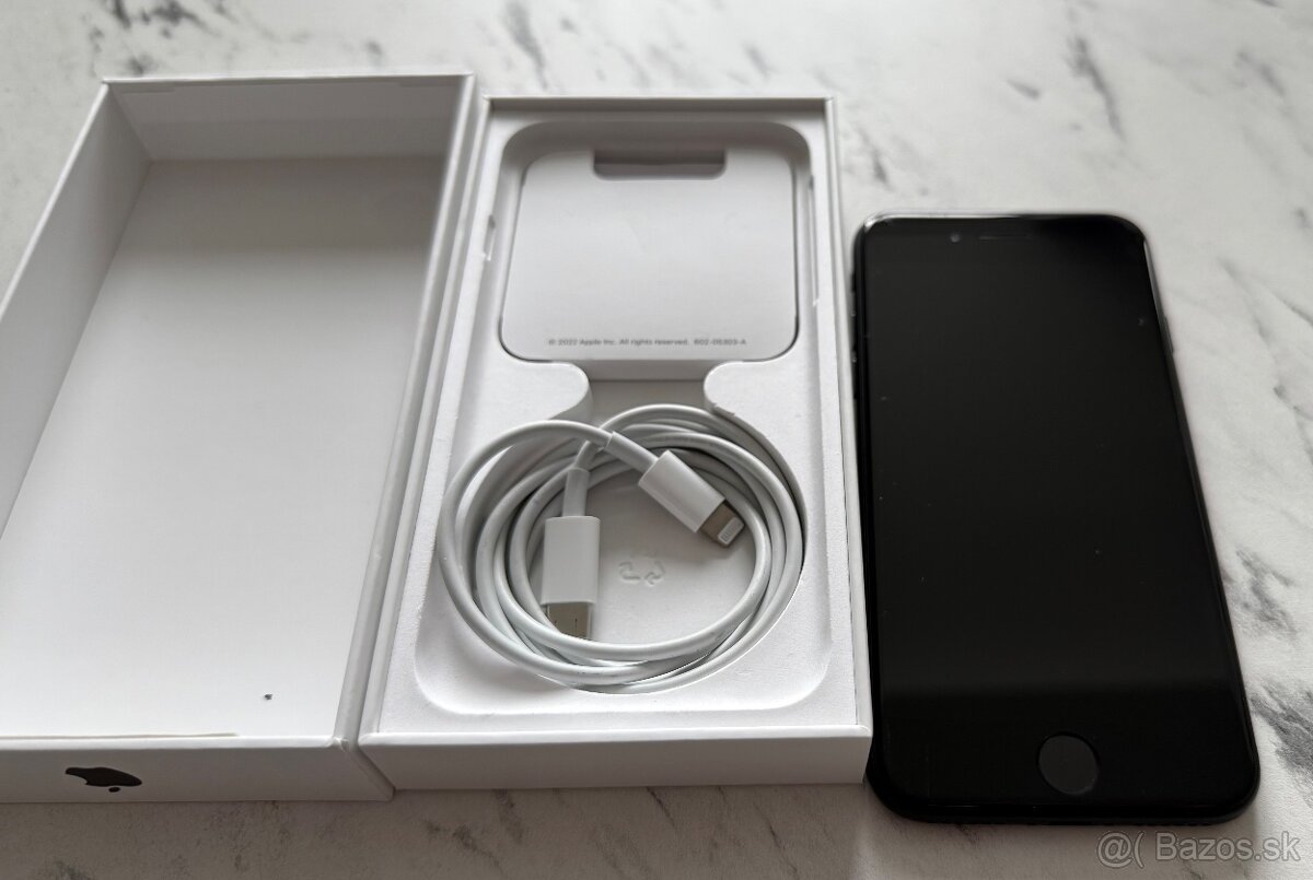 Predám Apple iPhone SE 2020 64GB cierny TOP stav - 10