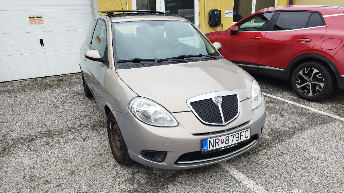 Predám Lancia Ypsilon 1.4 - 10