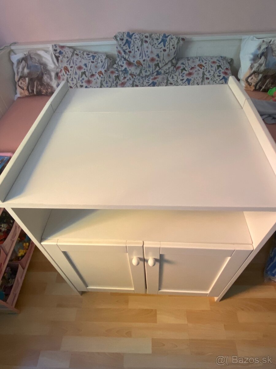 Prebaľovací pult- skriňa - 10