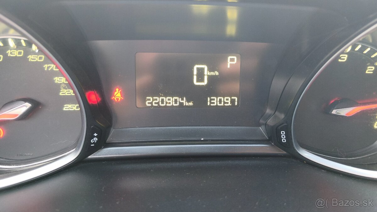 Peugeot 2008 e GT pack - 10