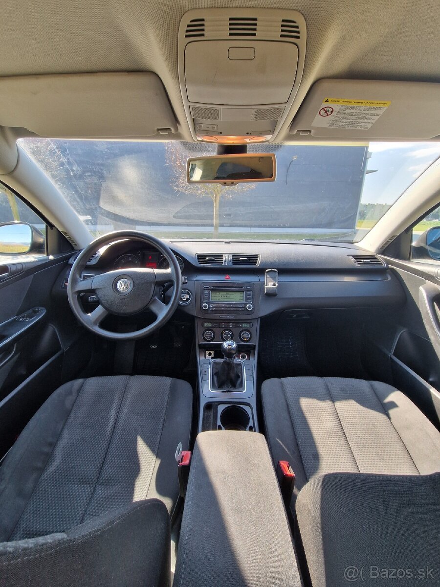 Volkswagen Passat B6 1.9 TDI (2006) - 10