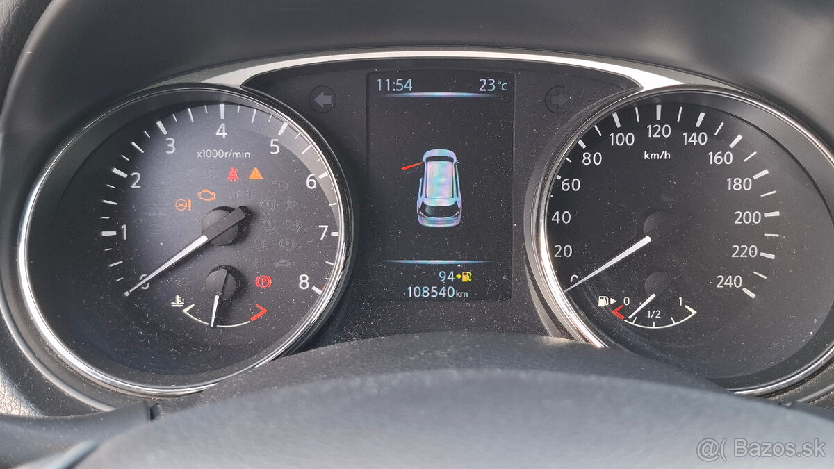 NISSAN X-TRAIL 1.6 Turbo benzín 120 kW - 108500km - 10