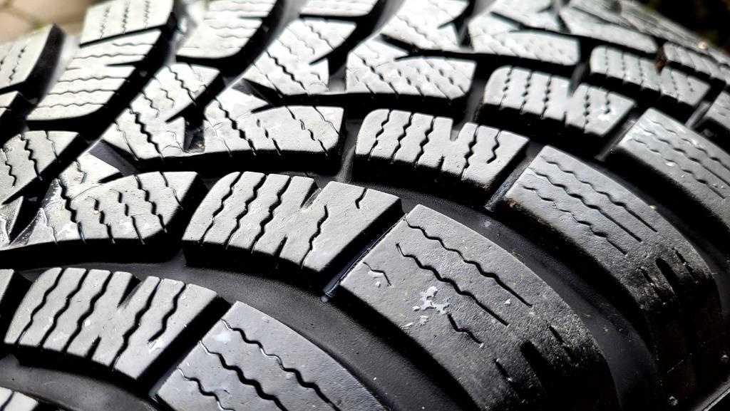 Alu R17 5x114,3 orig. MITSUBISHI ASX + zimné 215/65R17 - 10