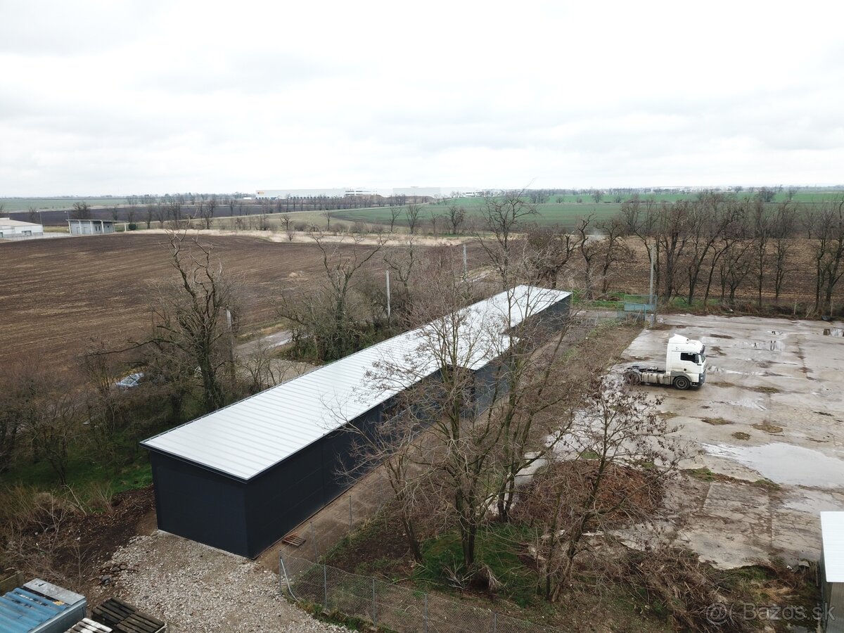 Predám sendvičovú halu o rozmere 300m² - 10