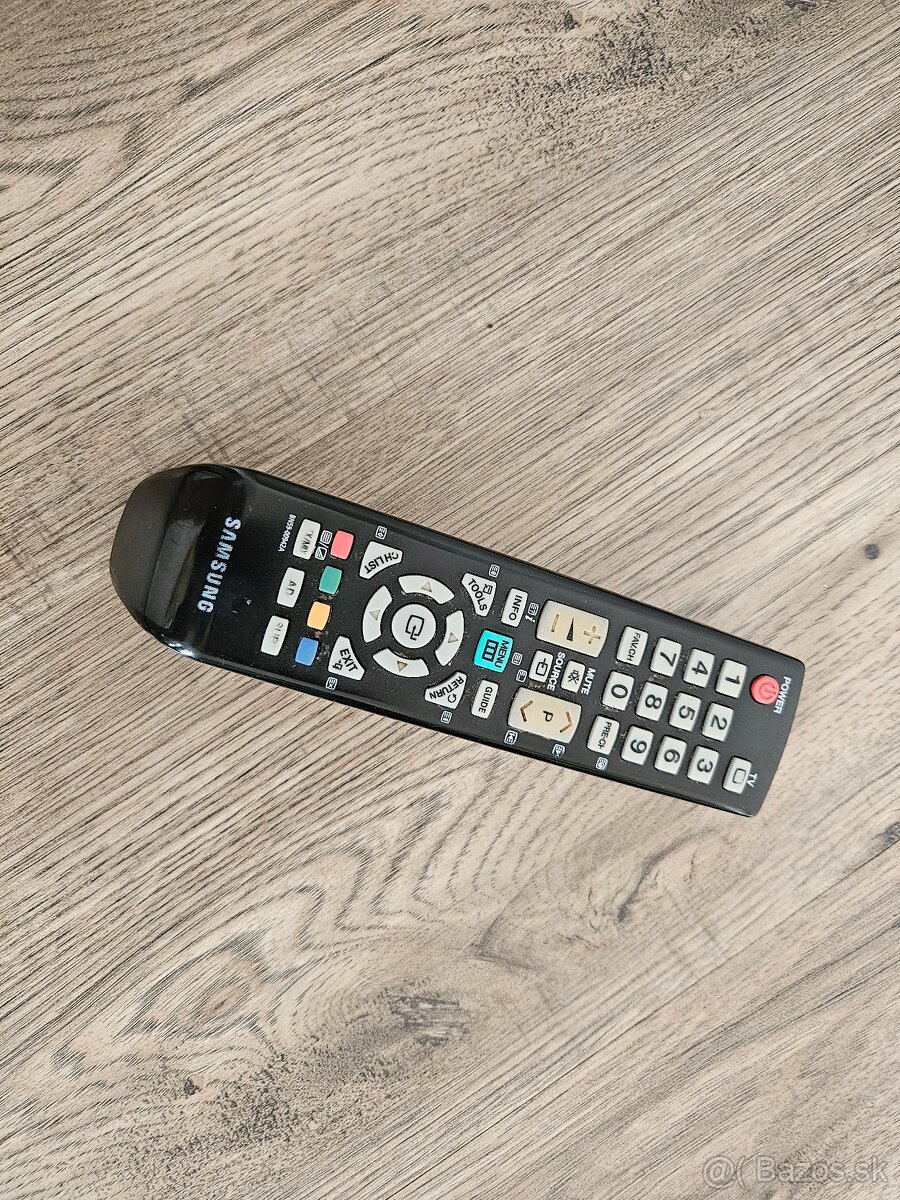 LCD Televízor zn. Samsung LE32B450C4W - 10