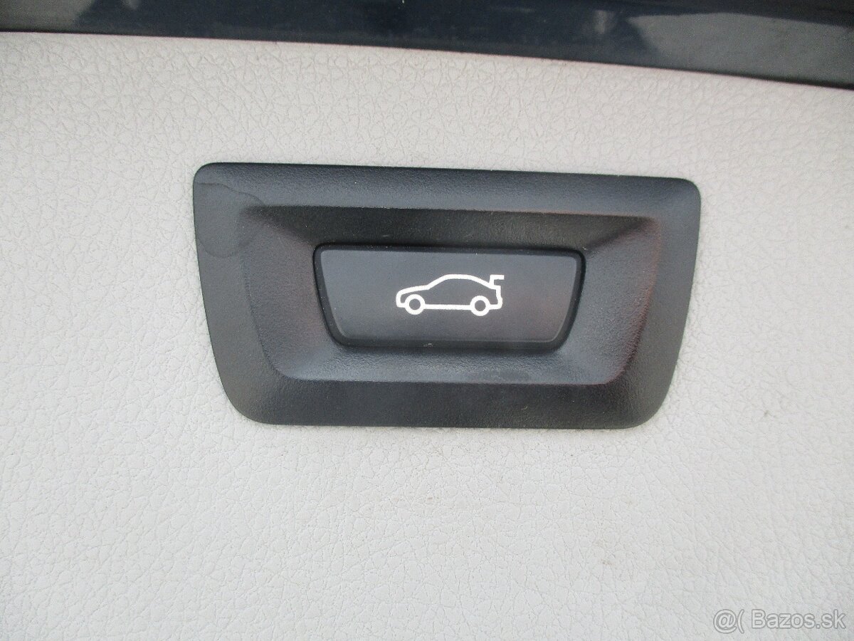 BMW 320d Sport Line Touring 135kw Aut. Xenon GPS 2013 - 10