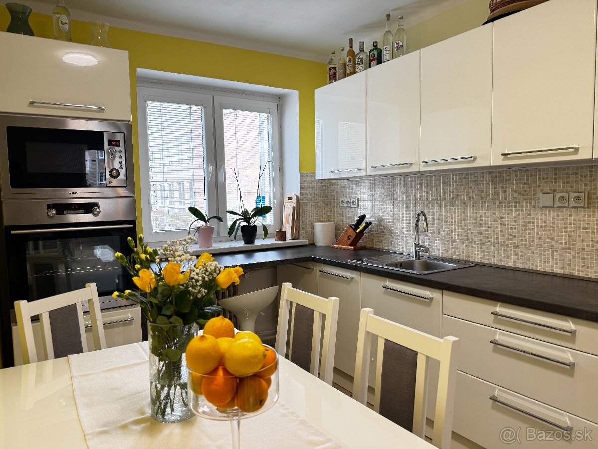 NA PREDAJ 2-izbový byt po rekonštrukcii – Staré sídlisko - 10