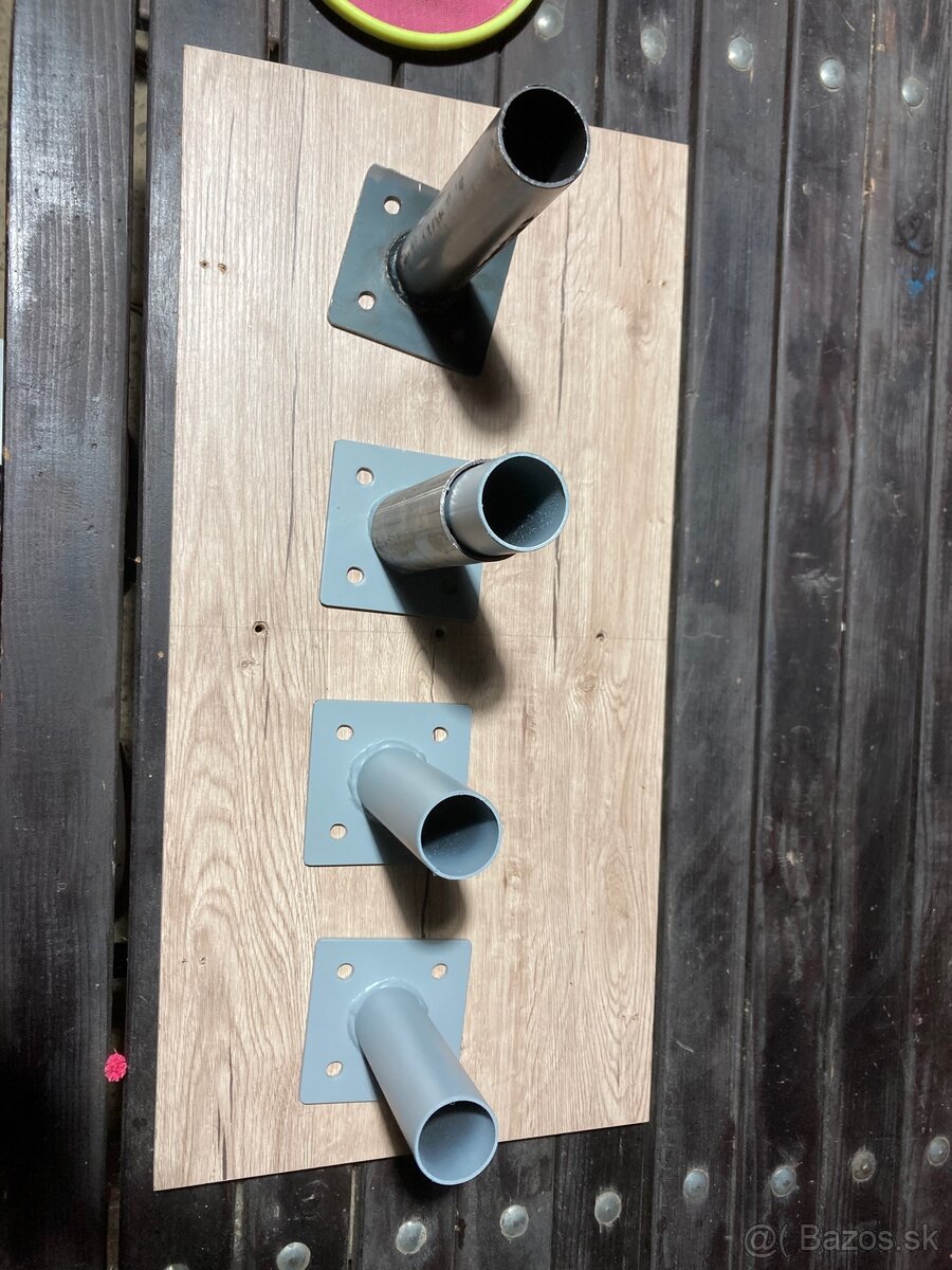 Nátrubok s platňou - jednoduchá montáž stĺpikov - 10