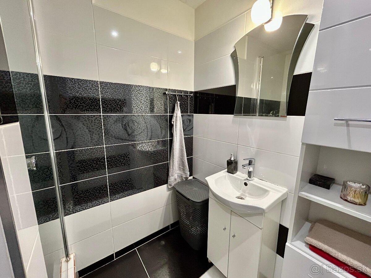 3 - izbový byt na Banisku, - 10