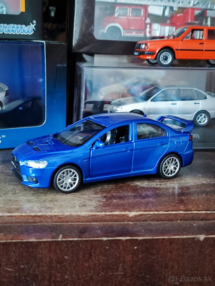 Modely áut Toyota a Mitsubishi - 10