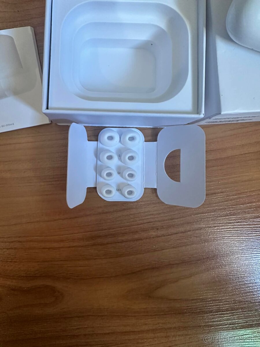 Apple AirPods Pro 3 - 10