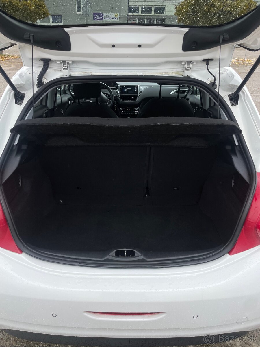 Peugeot 208 1.2 VTi - 10