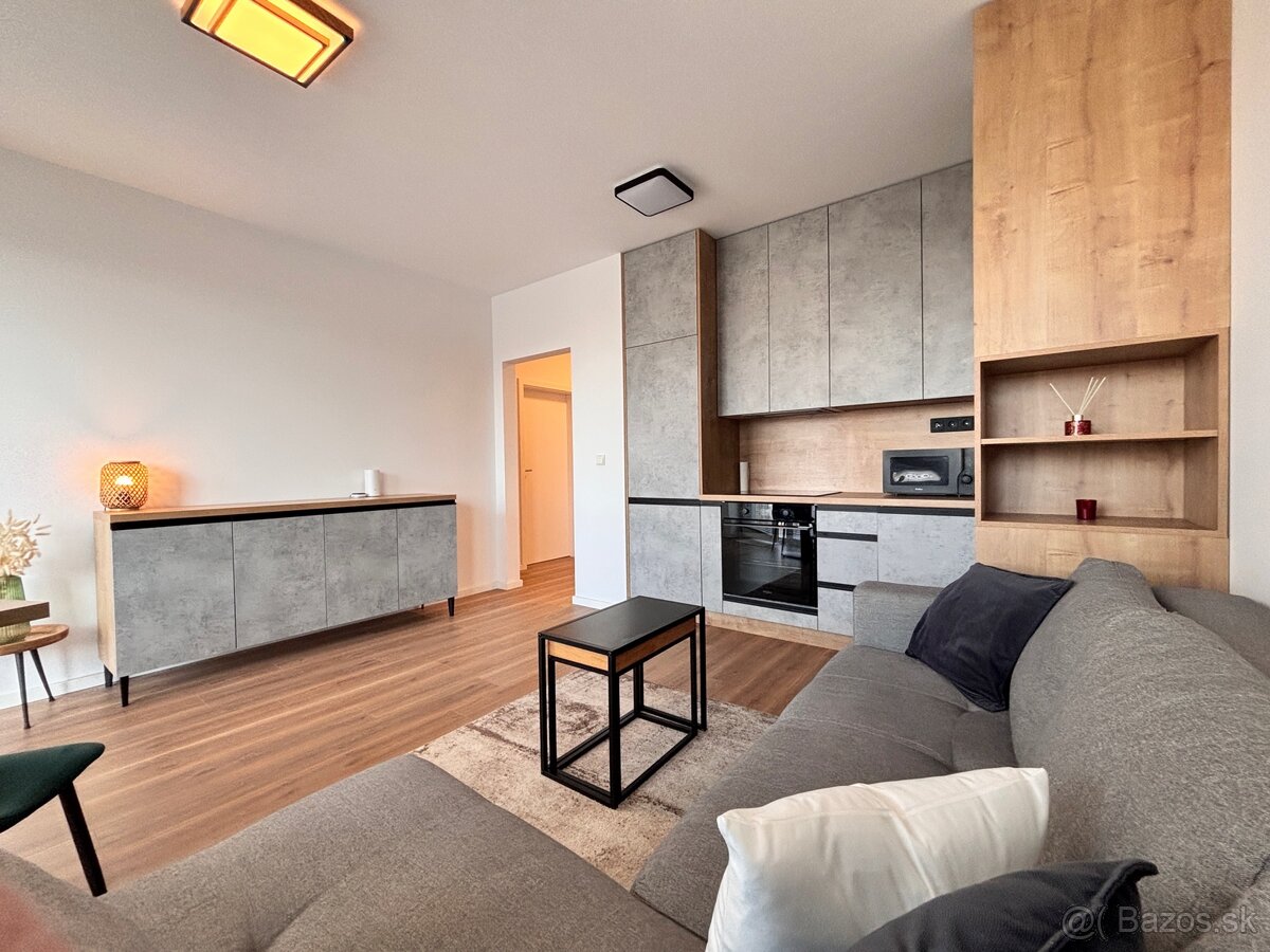 TREEF / 2-izbový byt, loggia, parkovanie / OPOJ - 10