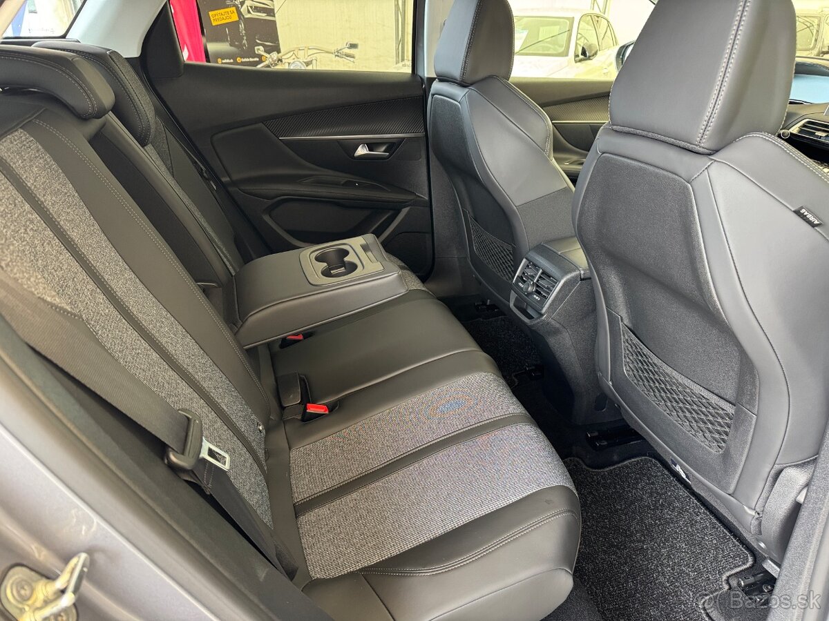 Peugeot 3008 1.2 PureTech Allure - 10