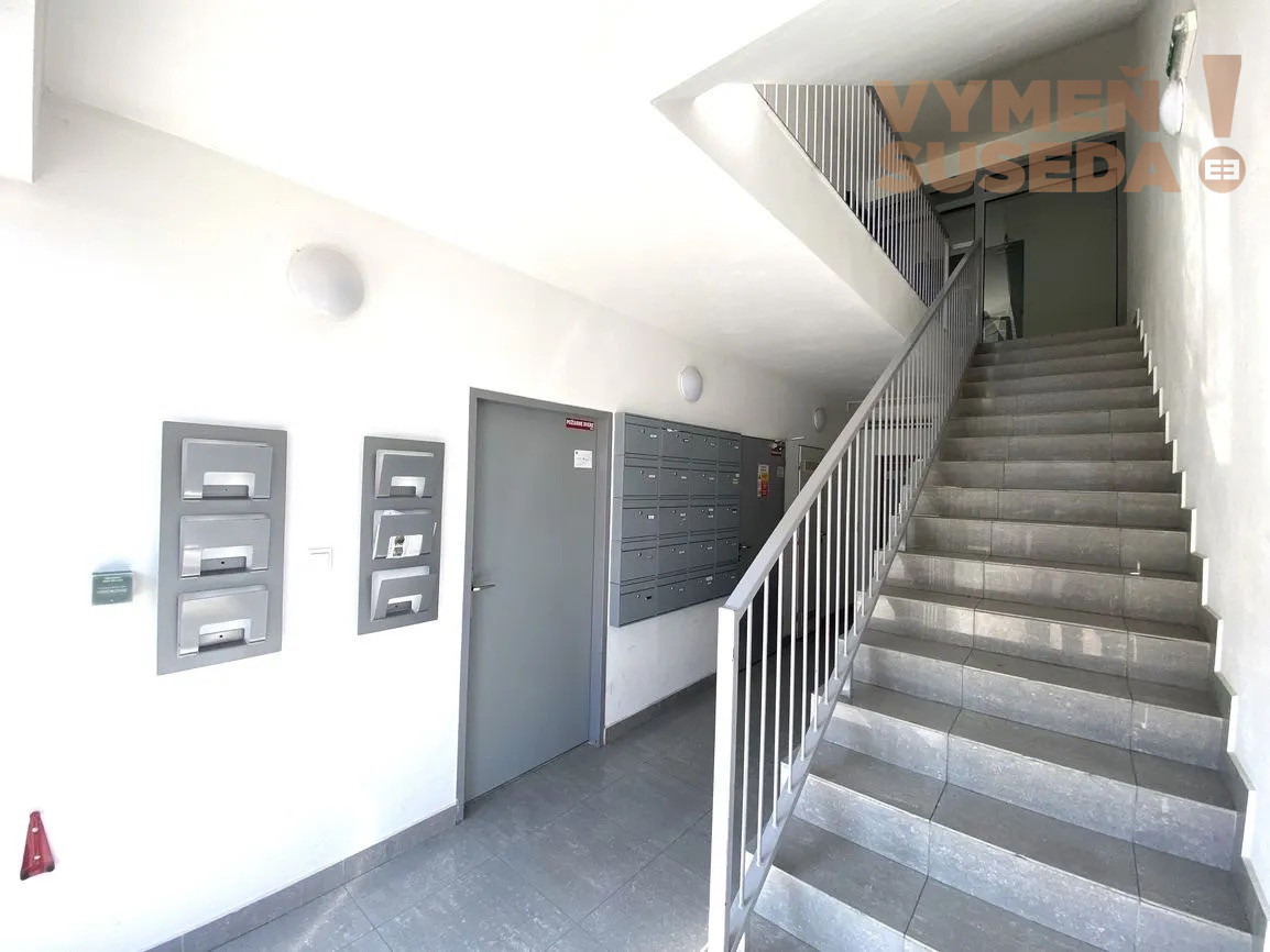 VYMEŇ SUSEDA – VÝNIMOČNÝ 2 IZB. ZARIADENÝ BYT S BALKÓNOM, N - 10