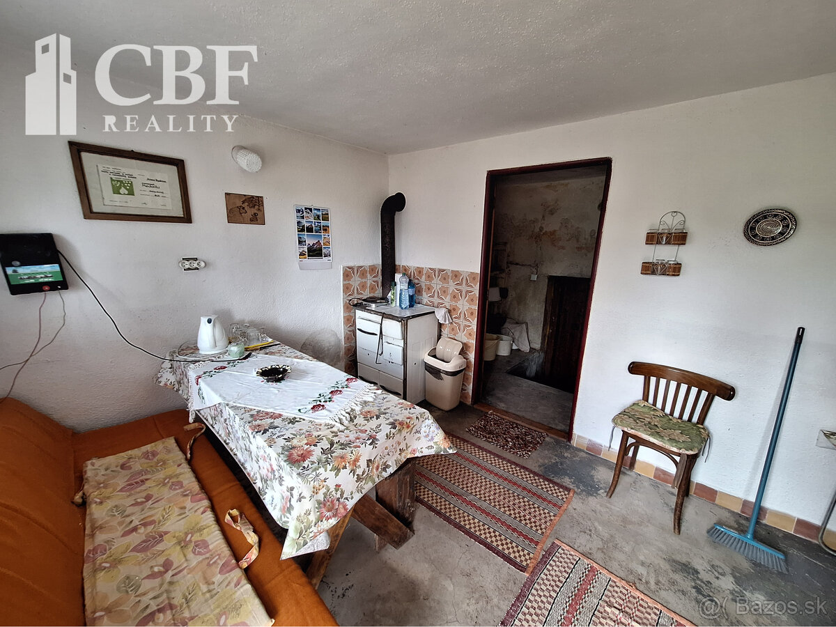 22.000 ZÁHRADKÁRSKA CHATKA S VINIČOM NA PREDAJ V HRHOVE - 10