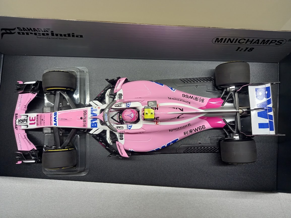 F1 BWT FORCE INDIA MERCEDES VJM11 OCON MINICHAMPS 1:18 - 10