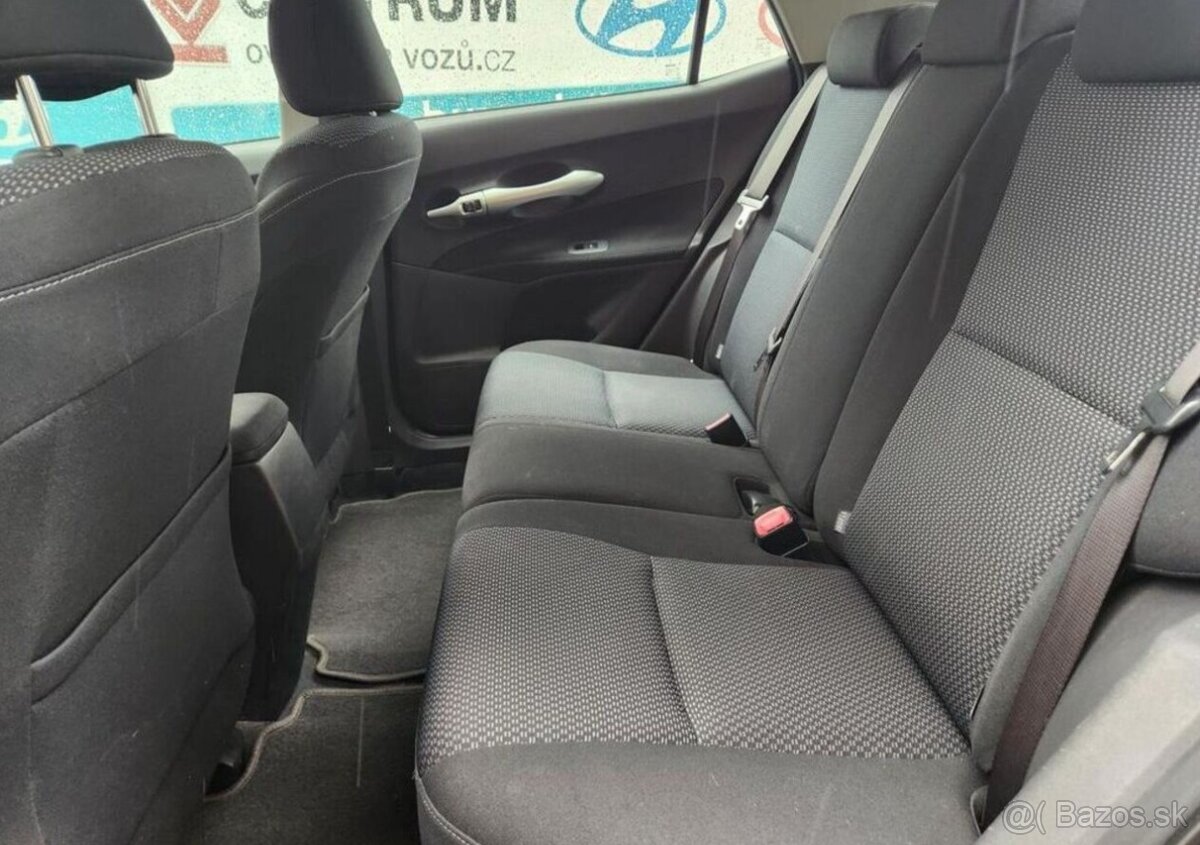 Toyota Auris 1.6PRAV.ZNAČKOVÝ SERVIS TSUSHO - 10