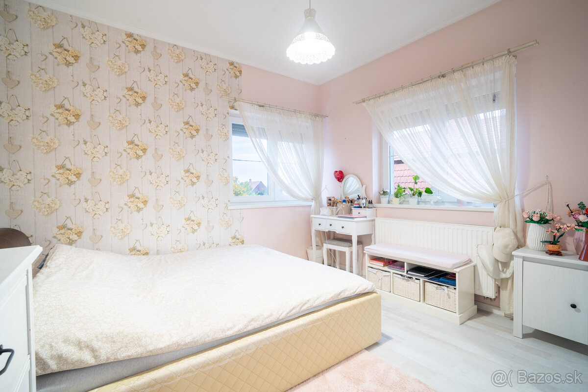 Na predaj rodinná vila v maďarskej obci Gyenesdiás - 10