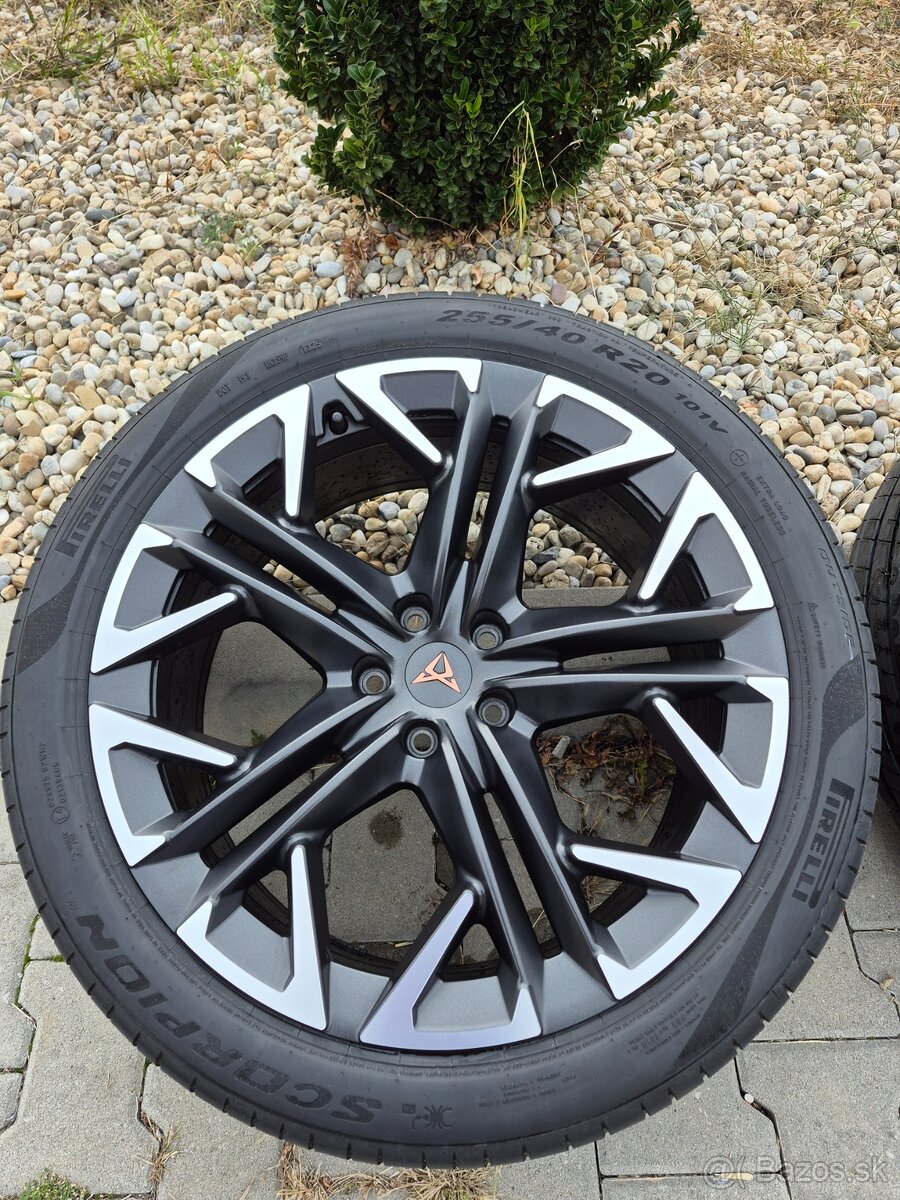 Predam - CUPRA Hadron 20" + Pirelli 255/40R20 - 10