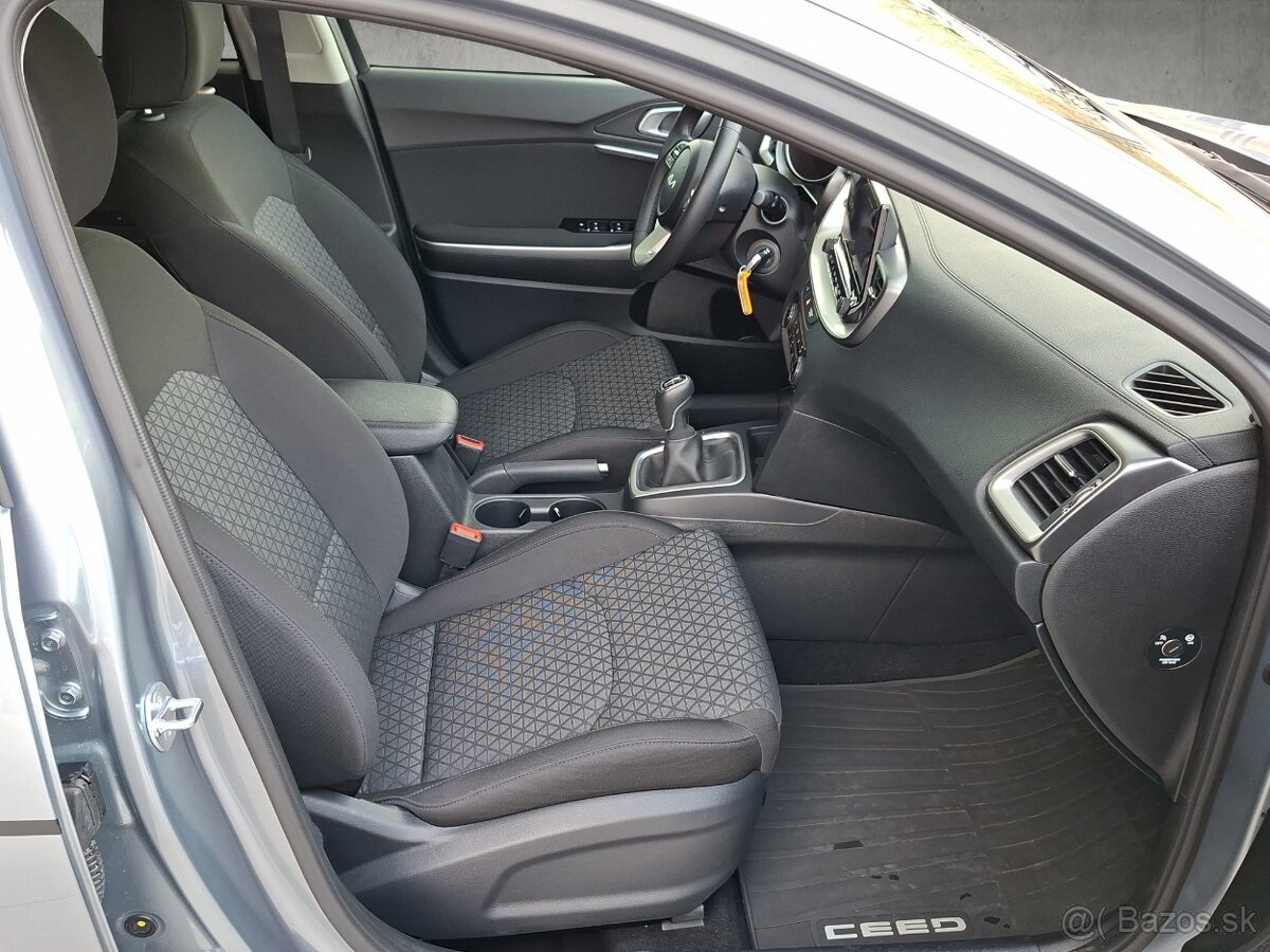 Kia CEED 1,5 T-GDi M6 SILVER PACK103kW/140k - 10