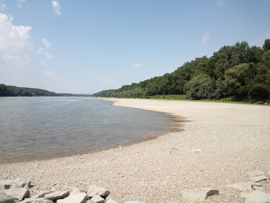 Pozemok 924m2+ garaž 59m2 Medveďov len 60 km od centra BA - 10