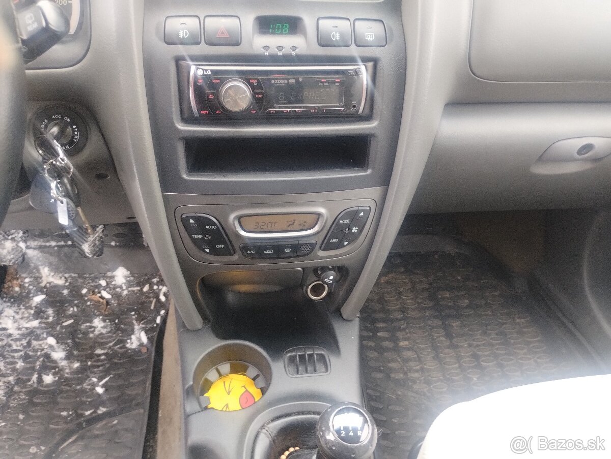 Hyundai Santa Fe 2.0 CRDi 4x4 - 10