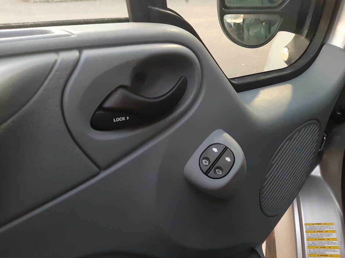 FORD TRANSIT L3H2 DEVĚT MÍST, TOP STAV - 10