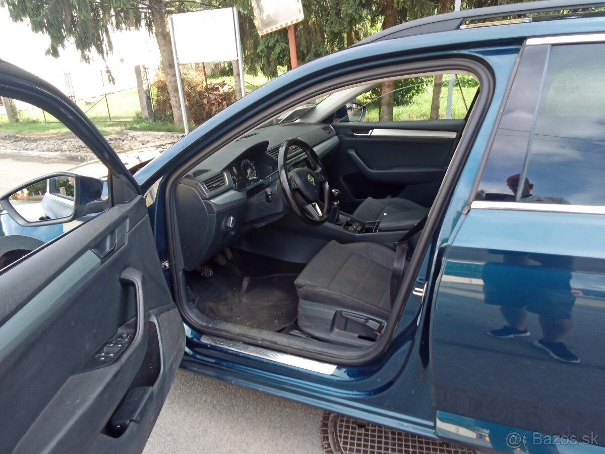 Škoda Superb combi 1,6 TDI 88kw r.2016 - 10