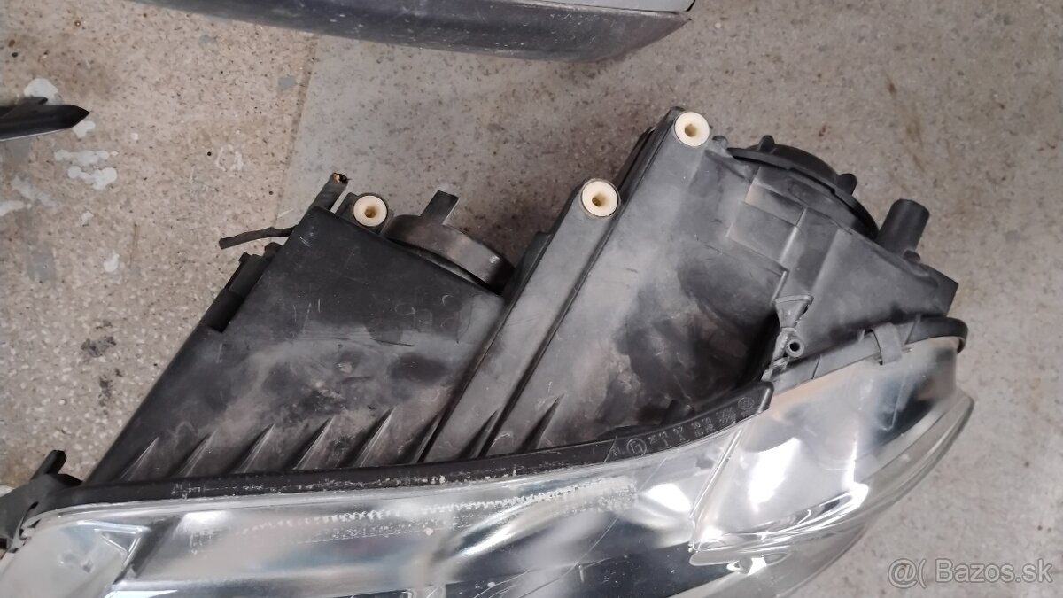 Predny naraznik touran cross - 10