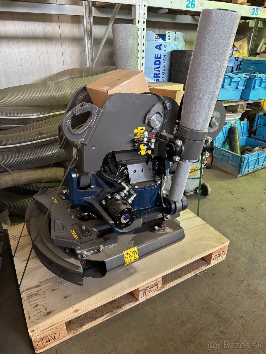 Pásový otočný bager - 10