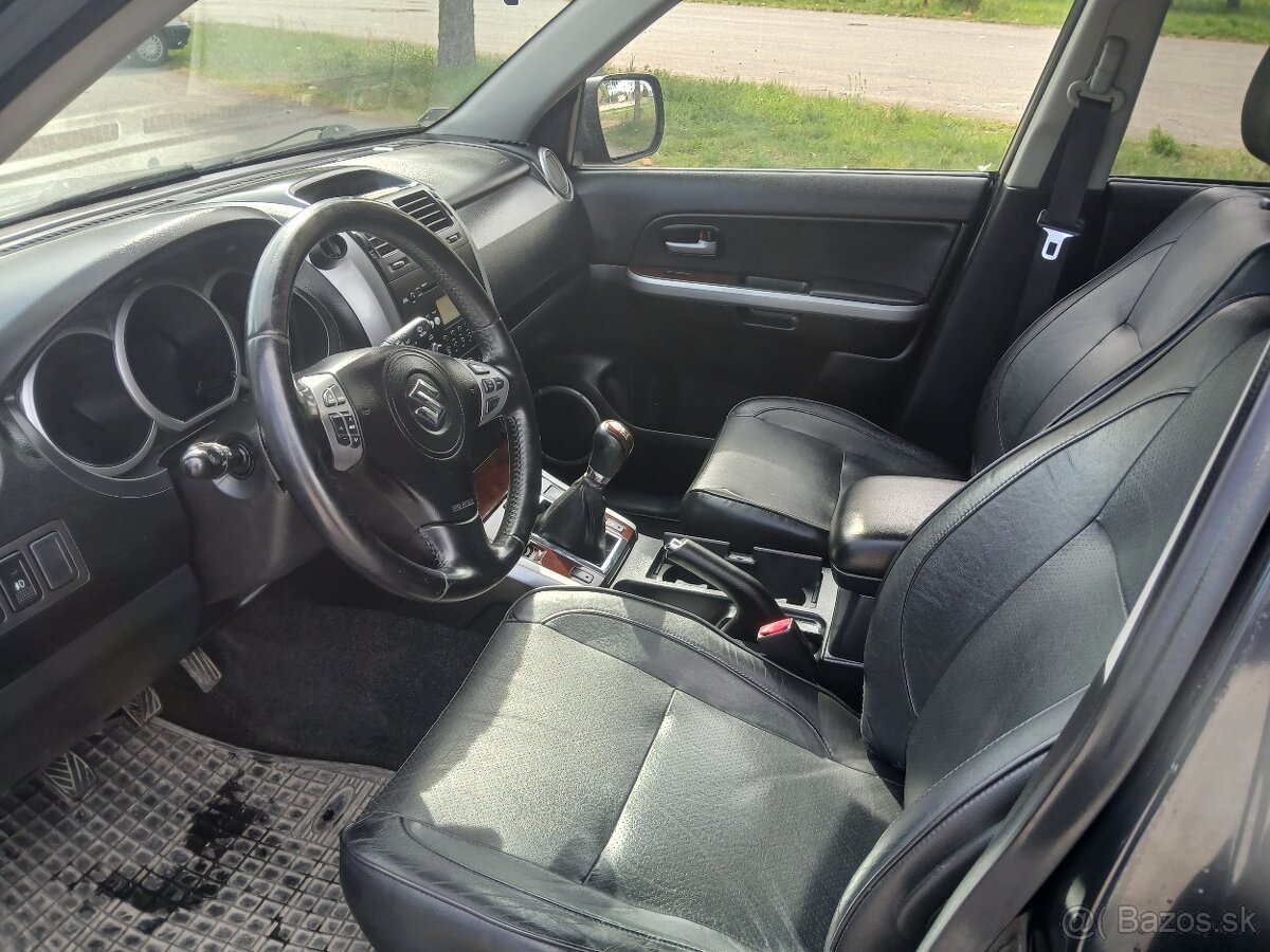 Suzuki Grand Vitara - 10